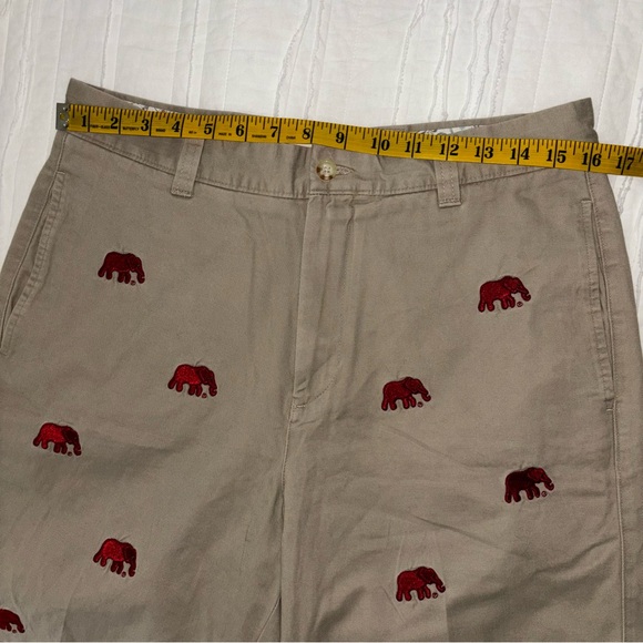 University of Alabama all over Elephant Embroidered Khaki shorts - Picture 5 of 8